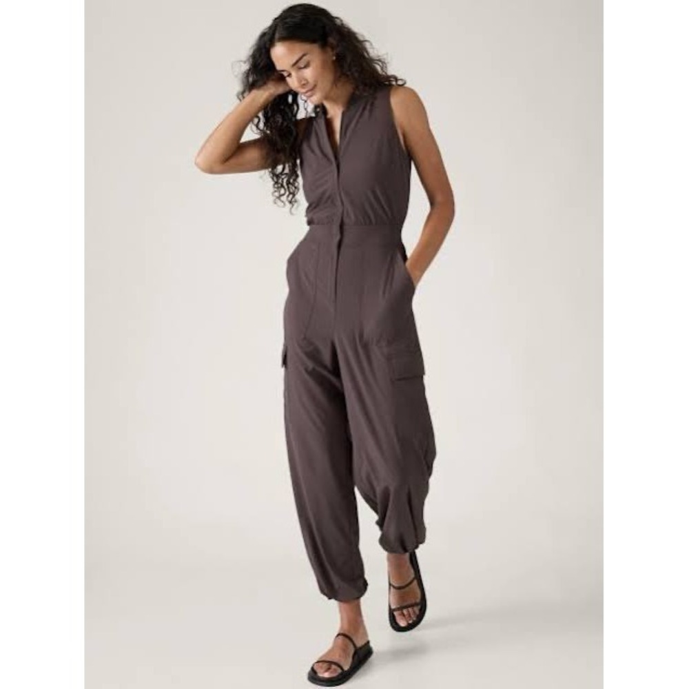 Athleta Brooklyn Heights Cargo Jumpsuit Plum Brown Size 2 Sleeveless Utility